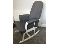 kub nursing chair